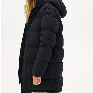 Aritzia TNA super puff!